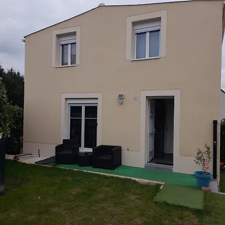 Family House Hébergement de vacances