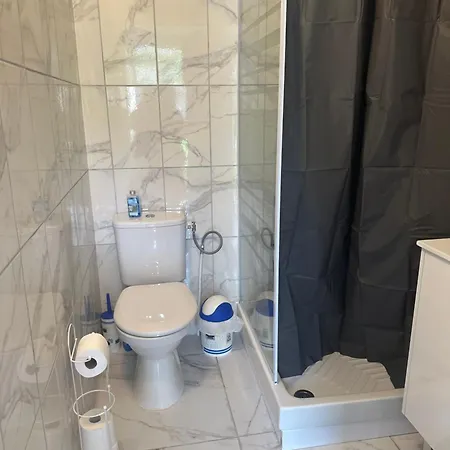 Family House Μποβέ