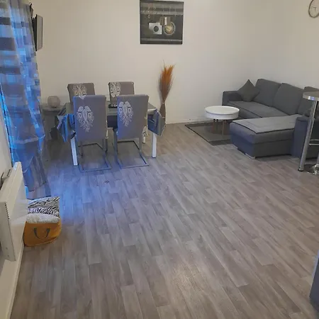 Family House Σπίτι διακοπών *