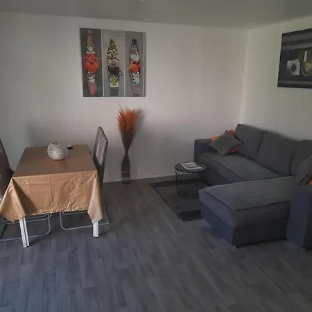 Holiday home Family House Beauvais